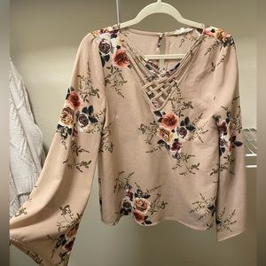 Bell sleeve shirt